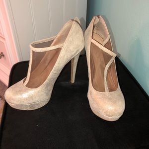 Jessica Simpson heels